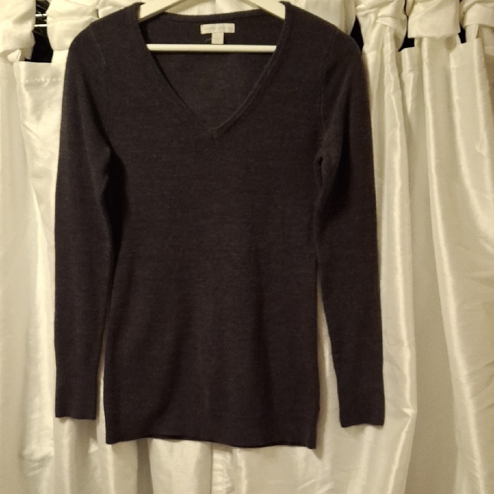 New York & Company Charcoal V-Neck Sweater XS
